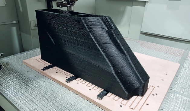 Kreator: the hybrid system for Additive Manufacturing and milling